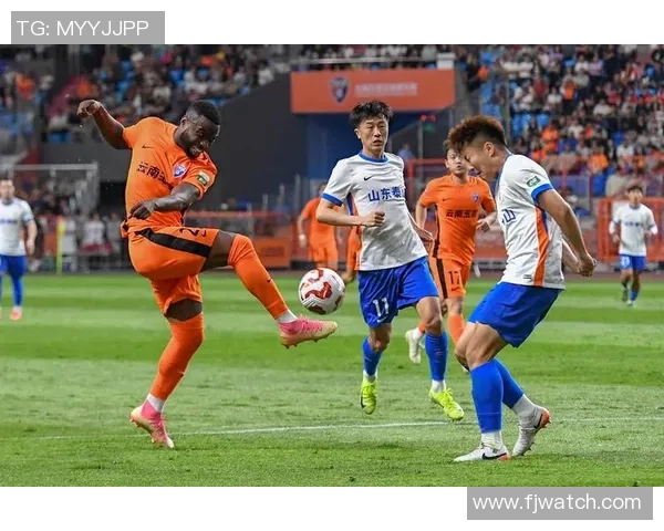 足球明星泰叙昆的传奇之路与辉煌成就解析